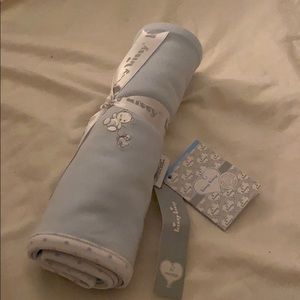 Kissy Kissy reversible blanket